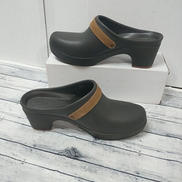 CROCS Sarah Belted Clogs 203631 Womens SZ8 Brown Leather Strap - Picture 2 of 12